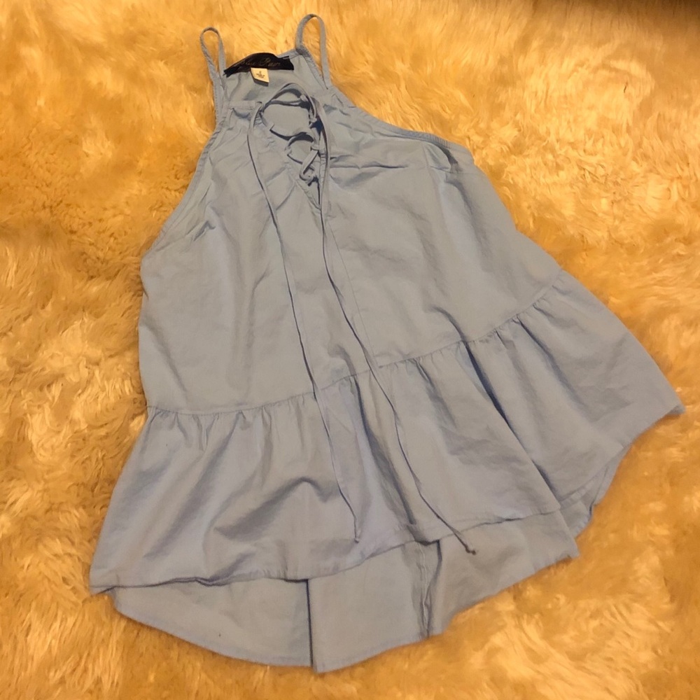 Light blue, swing tank!